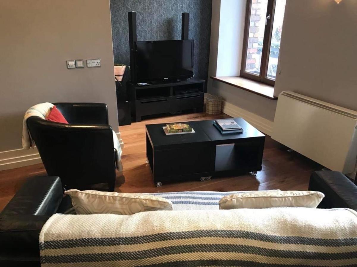 Centre Of Dingle Town - Luxury Holiday Apartment Exterior photo