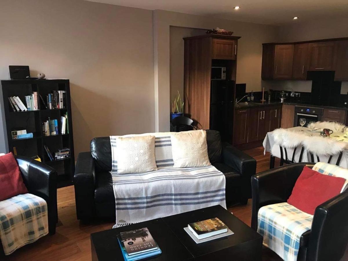 Centre Of Dingle Town - Luxury Holiday Apartment Exterior photo