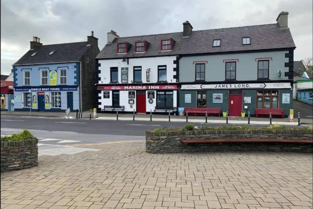 Centre Of Dingle Town - Luxury Holiday Apartment Exterior photo
