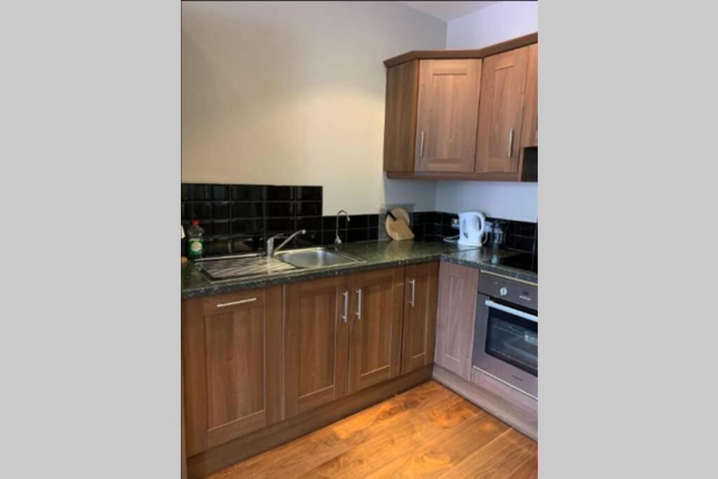 Centre Of Dingle Town - Luxury Holiday Apartment Exterior photo